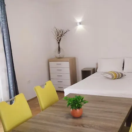 Active Apartments Koper Exterior photo